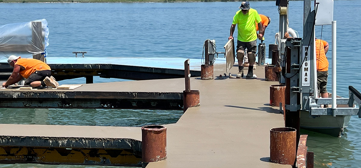 Dock